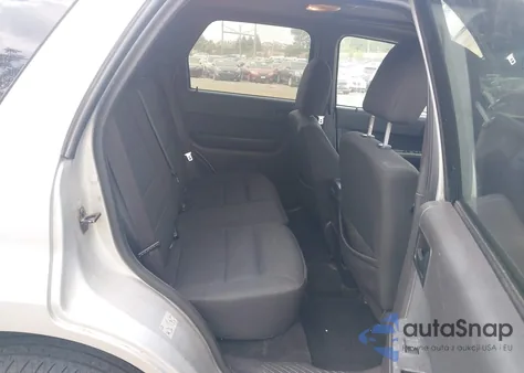 2011 Ford Escape Xlt from USA, damaged, VIN 1FMCU0D78BKA12165